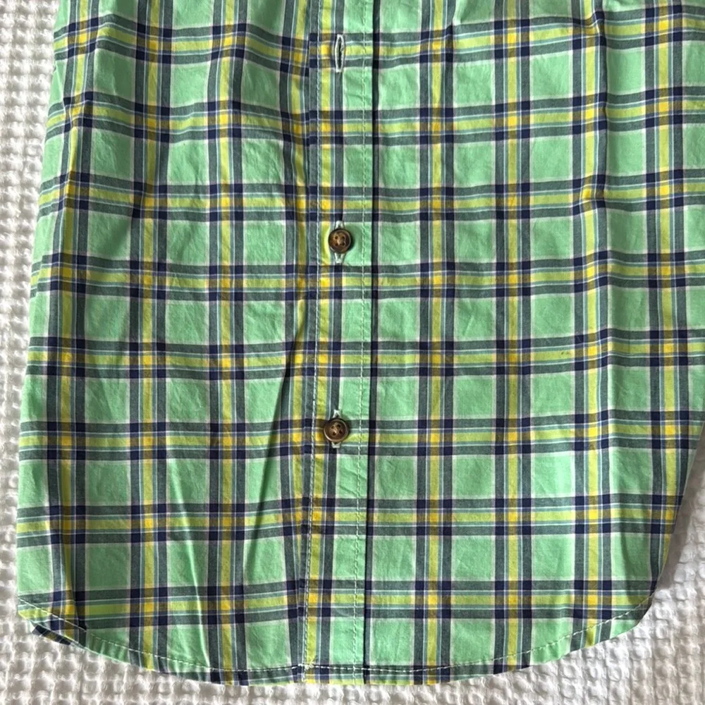 Green Plaid Shirt and Black Shorts Set - Picture 7 of 10